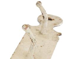 Régi kovácsolt fém fogas, h: 49 cm