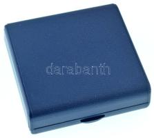 2004. "Csatlakozás 2004 / Köszöntünk újra Európában" ezüstözött fém emlékérem sérült, nem ...