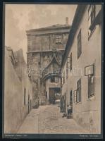 1912 Pozsony (Bratislava), Várkapu, nagyméretű fotónyomat, Hardtmuth E. kiadása, szélén kisebb szakadással, 24x17,5 cm