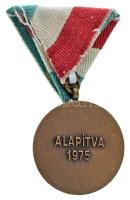1975. "Pedagógus Szolgálati Emlékérem" bronz kitüntetés mellszalagon (34mm) T:AU NMK.: 714