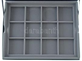 Érmetartó kazetta kivehető tálca nélkül, összesen 12db, 50x50mm-es férőhellyel. Használt, de jó álla...