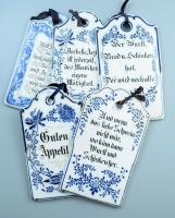 5 db XIX. századi német konyhai, éttermi tábla, étkezéshez szóló jókívánságokkal, példabeszédekkel. Fajansz, kézzel festett, formaszámmal, egyik ragasztott 15x27 cm