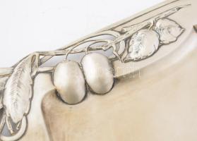 Jugendstil gyümölcsmintás ezüst (Ag) szervírozótálca, 56x29cm, jelzett, patinás, 952g