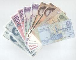 11db-os külföldi bankjegytétel, közte sorszámkövető párok Argentínából és Peruból T:UNC-XF (egyik F) 11pcs foreign banknote lot, within pairs with consecutive serial numbers from Argentina and Peru C:UNC-XF (one F)