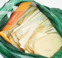 Nagy szatyornyi vegyes papírrégiség