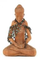 Meditáló alak. Faragott fa szobor, fűzött lepellel, m: 23 cm