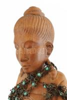 Meditáló alak. Faragott fa szobor, fűzött lepellel, m: 23 cm