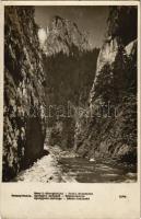 Gyergyói-havasok, Muntii Giurgeu (Gyergyószentmiklós, Gheorgheni); Békás-szoros. Vákár fivérek kiadása / Pasul Bicazului / Transylvania, gorge (EK)