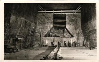 Aknaszlatina, Akna Slatina, Slatinské Doly, Szolotvino, Solotvyno (Máramaros); Lajos bánya, Kereszt kamra, belső / salt mine, chamber, interior