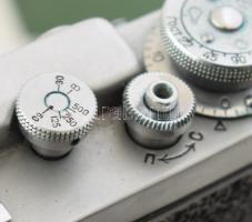 FED-2 fényképezőgép, Industar-26 1:2,8 objektívvel, kiegészítővel, eredeti bőr tokjában, eredeti dob...