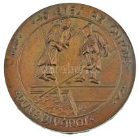 Palotás József (1947-) 1991. "40 éves az Öntöde - Dunaújváros" egyoldalas, öntött bronz plakett (86mm) T:AU