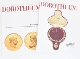 Dorotheum 2 darab aukciós katalógus, érmék, kitüntetések és medálok témában, 2022, 2024.