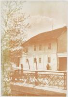 Vendel-Mohay Lajosné: "Áll a régi ház még..." Babits Mihály szülőháza. A szerző, Vendel-Mo...