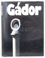Vendel-Mohay Lajosné: "Áll a régi ház még..." Babits Mihály szülőháza. A szerző, Vendel-Mohay Lajosné Luca (1923-1993) irodalomtörténész által ALÁÍRT, dátumozott példány. Szekszárd, 1974, Balogh Ádám Múzeum. Kiadói papírkötés. Megjelent 3000 példányban.