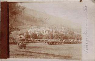 1918 Lóvizsga Mezzana mellett (Olaszország, Dél-Tirol), első világháborús osztrák-magyar katonák / WWI K.u.k. military soldiers near Mezzana, Südtirol, horse exam. photo (EK)