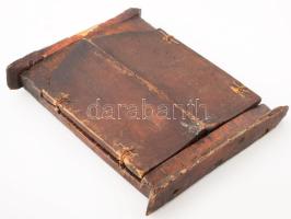 Triptichon - Istenanya a gyermek Jézussal. Görög, cca 1750-1780, tojástempera, fa. Bal szárnyon: Sze...