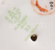 Hollóházi lány korsóval. Terv.: J. Seregély Márta. Jelzett, kézzel festett, m: 27 cm