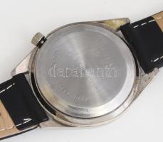 Aseikon5 kézi felhúzós karóra. Szép számlappal, működő, jó állapotban d: 38 mm Bőr szíjjal