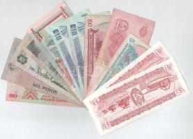 12db-os vegyes bankjegy tétel, benne Angola, Jamaica, Uganda, Uruguay, stb. bankjegyei, közte Urugua...