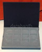 Éremtartó kazetta 1 tálcával, összesen 24 férőhellyel, 50x50mm