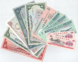 12db-os vegyes bankjegy tétel, benne Jemen, Kína, Vietnám, stb. bankjegyek T:UNC-AU 12pcs mixed banknotes lot, in it Yemen, China, Vietnam, etc. C:UNC-AU