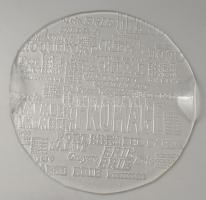 Sajtkínáló tál. Formába préselt üveg, sajtok neveivel, hibátlan, d: 33 cm