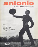 Antonio. El Bailarin de Espana. En fotografias de [Juan] Gyenes. Comentarios de Jose Eugenio de Baviera Y Borbon, Joaquin Calvo Sotelo, Jose Ma. de Cossio, Garardo Diego, Antonio Fernandez-Cid, Ernesto Halffter, Serge Lifar, Federico Mompou, Edgar Neville, Jose Ma. Peman, Arturo Rubinstein. Dibujos especialmente dedicados por Picasso, Jean Cocteau y Jose Caballero. Y Una autobiografia brevisima de Antonio. 1964, Taurus, 104+2 p. Spanyol nyelven. Első kiadás. Antonio Ruiz Soler (1921-1996) spanyol flamenco táncos, koregráfus és rendező. Szakmai körökben Antonio vagy Antonio el Bailarín ("Antonio a táncor") néven volt ismert. Juan Gyenes / Gyenes János (1912-1995) magyar származású, kaposvári születű, spanyol fotóművész fotóival rendkívül gazdagon illusztrált kötet. Nagyrészt fekete-fehér és néhány színes fotóval illusztrált. Kiadói aranyozott félbőr-kötés, kiadói papír védőborítóban.  Számozott (133./250), és a fotóművész, Juan Gyenes / Gyenes János (1912-1995) által Ury Ibolya "Csibi" (Ury Endréné Erdey Ibolya (1924-2009) művészettörténész részére DEDIKÁLT példány. Benne Juan Gyenes névjegykártyájával is!  "Erdey Ibolyának, aki művész és történész és azonkívül jóbarátnő, február 20 előtt ... január 5-én. Juan Gyenes Bp." /  Antonio. El Bailarin de Espana. En fotografias de [Juan] Gyenes. Comentarios de Jose Eugenio de Baviera Y Borbon, Joaquin Calvo Sotelo, Jose Ma. de Cossio, Garardo Diego, Antonio Fernandez-Cid, Ernesto Halffter, Serge Lifar, Federico Mompou, Edgar Neville, Jose Ma. Peman, Arturo Rubinstein. Dibujos especialmente dedicados por Picasso, Jean Cocteau y Jose Caballero. Y Una autobiografia brevisima de Antonio. 1964, Taurus, 104+2 p. In Spanish language. First Edition. Antonio Ruiz Soler (1921-1996) was a Spanish flamenco dancer, choreographer and dance director. He was professionally known as Antonio or Antonio el Bailsarín ("Antonio the dancer"). Illustrated with photographs of Juan Gyenes / Gyenes János (1912-1995), the Hungarian born Spanish photographer. With lot of black-and-white and some colored photographs. Gilt Half-leather-bindig, with papercover.  Numbered (133./250) copy, with signature of Juan Gyenes / Gyenes János (1912-1995).