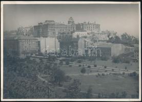 cca 1945 A Lebombázott Vár és a Tabán. 24x17 cm