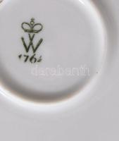 Wallendorf áttört mintás pralinékínáló, jelzett, d: 13 cm, m: 4,5 cm