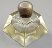 Art deco masszív tintatartó, sérüléssel, 12x12x13 cm