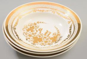 3 db aranyozott monogramos mély tányér. Jelzés nélkül, hibátlan d: 23 cm