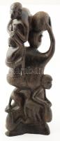 Díszes sokalakos faragott afrikai szobor, m: 40 cm
