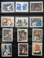 Francia festmény motívum gyűjtemény, 187 db benne a korai jó kiadások, kevés másodpéldány, 1992-ig, hozzá NDK olimpia motívum sorok és blokkok, 12 lapos Philux A4-es berakóban