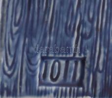 Antik porcelán ház alakú persely, sérüléssel, m: 8,5 cm