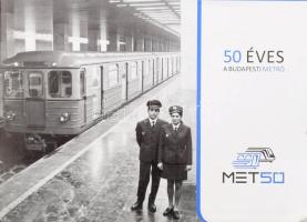 50 éves a Budapesti Metró. Szerk.: Győrfi Judit. Bp., 2020, BKV, 57+1 p. Kiadói haránt-alakú papírkötés, szakadt borítóval.
