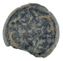 Ptolemaida Egyiptom Kr.e. 3. század k. AE28 bronz (12,50g) T:F,VG kitörés Ptolemaic Egypt around 3rd Century BC AE28 bronze "PTOLEMAIOU BASILEWS" (12,50g) C:F,VG cracked