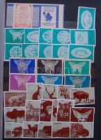 1977-1980 600 darabos magyar gyufacímke-gyűjtemény szépen rendezve, jó bélyegberakóban / Collection ...
