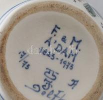 Delft színes mintás váza és kiöntő, jelzett, m: 13-23 cm