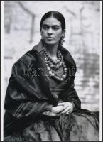 cca 1932 Edward Weston (1886-1958) amerikai fotóművész felvétele (Frida Kahlo), 1 db modern nagyítás, jelzés nélkül, 21x15 cm