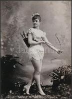 cca 1890 "Szív-vadász", 1 db modern nagyítás, jelzés nélkül, 21x15 cm