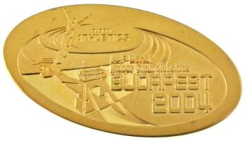 2004. "IAAF Fedettpályás Atlétikai Világbajnokság Budapest" kétoldalas, angol nyelvű, aranyozott emlékplakett (60x32mm) T:AU