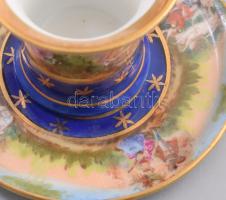 Paul Kuchler, Karlsbad historizáló mintás csésze alátéttel, jelzet, d: 10 cm, m: 7,5 cm