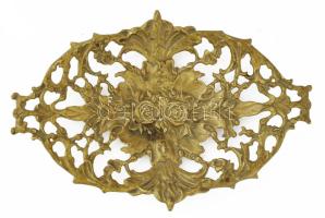 Díszes áttört réz kínáló, átfestett, 26x18 cm