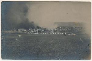 ~1931-1933 Felsősófalva, Ocna de Sus, Obersalzdorf (Hargita); tűzvész a faluban / Transylvanian village on fire. photo (fl)