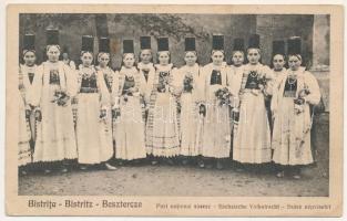 1940 Beszterce, Bistritz, Bistrita; Port national sasesc. Gustav Zikeli / Sächsische Volkstracht / szász népviselet / Transylvanian Saxon folklore + "BESZTERCE VISSZATÉRT 1940" So. Stpl (fl)