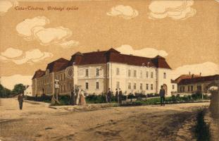 Tata Tóváros Gericht