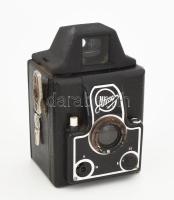 cca 1950 Altissa Box fényképezőgép, Altissar Periskop 1:8 objektívvel. Bőr tokkal