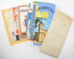 20 db vegyes térkép, főként magyar települések, közte Pécs, Salgótarján, Tát, Művészetek Völgye (2003), Ópusztaszeri Nemzeti Történeti Emlékpark zsebtérkép, stb.