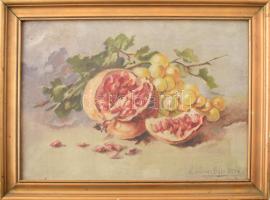Keresztes Béla (-): Csendélet gránátalmával és szőlővel, 1924. Olaj, karton. Dekoratív, kissé kopott fakeretben, 22x31 cm