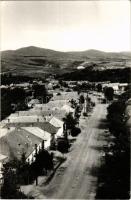 Kisnána, utca látkép. Képzőművészeti Alap Kiadóvállalata